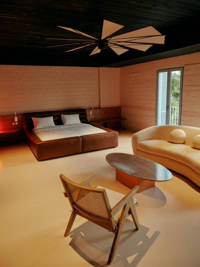 Rooms Hotel Batumi Zewnętrze zdjęcie