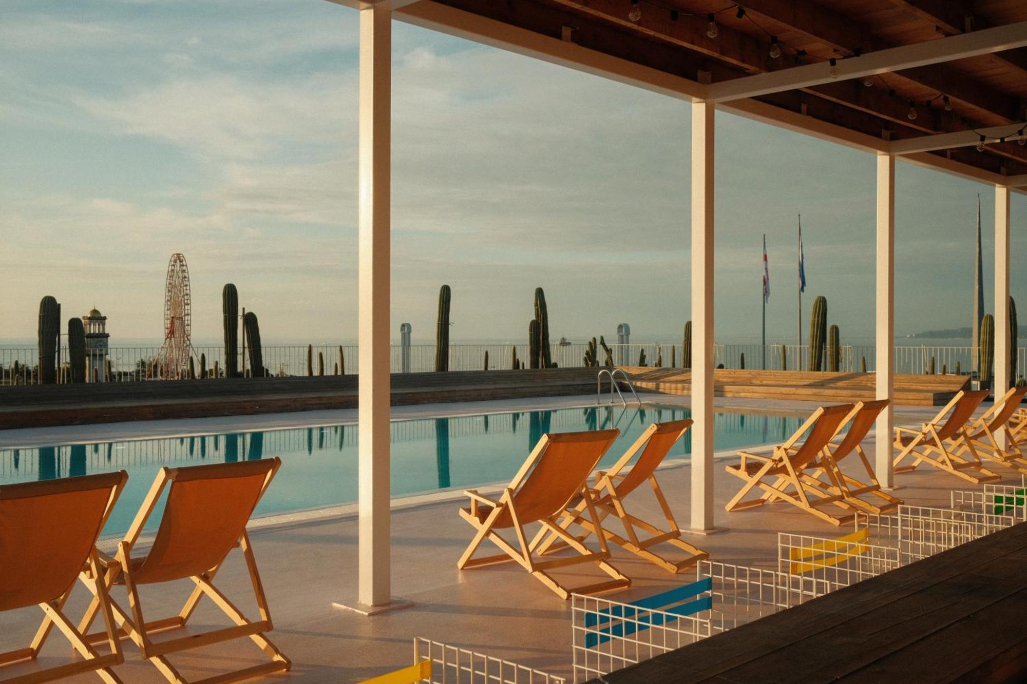 Rooms Hotel Batumi Zewnętrze zdjęcie